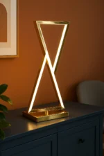 Das Licht The Obelisk Luminaire