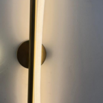 Das Licht Längliche Wandleuchte